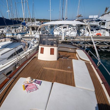 Hebergements Bateaux A Quai Porquerolles Pokój zdjęcie