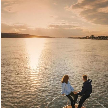 Hebergements Bateaux A Quai Porquerolles Zewnętrze zdjęcie
