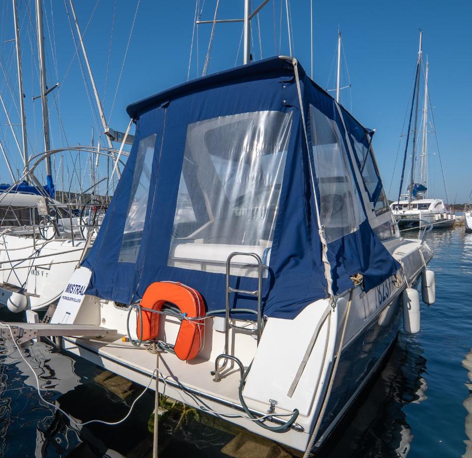 Hebergements Bateaux A Quai Porquerolles Zewnętrze zdjęcie