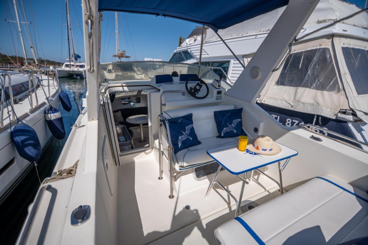 Hebergements Bateaux A Quai Porquerolles Zewnętrze zdjęcie