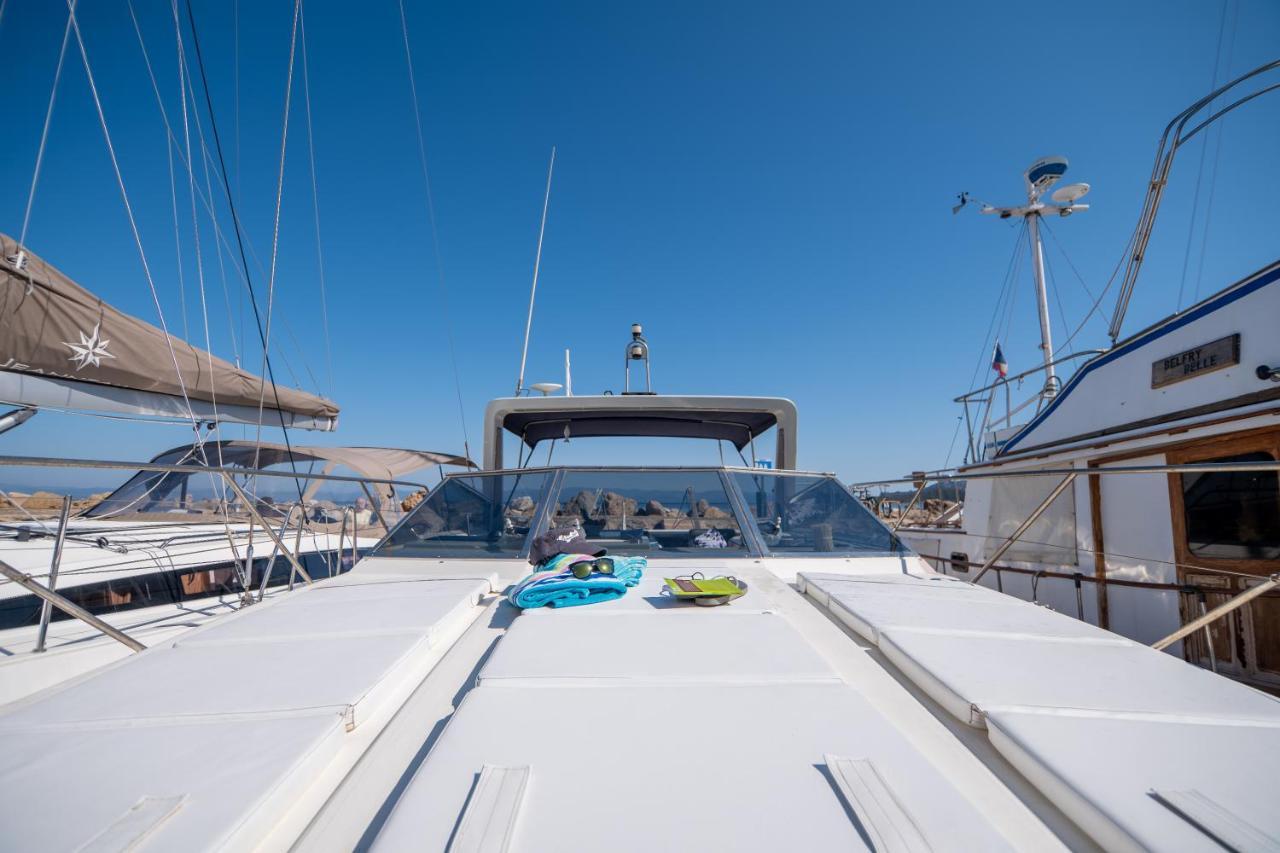 Hebergements Bateaux A Quai Porquerolles Zewnętrze zdjęcie