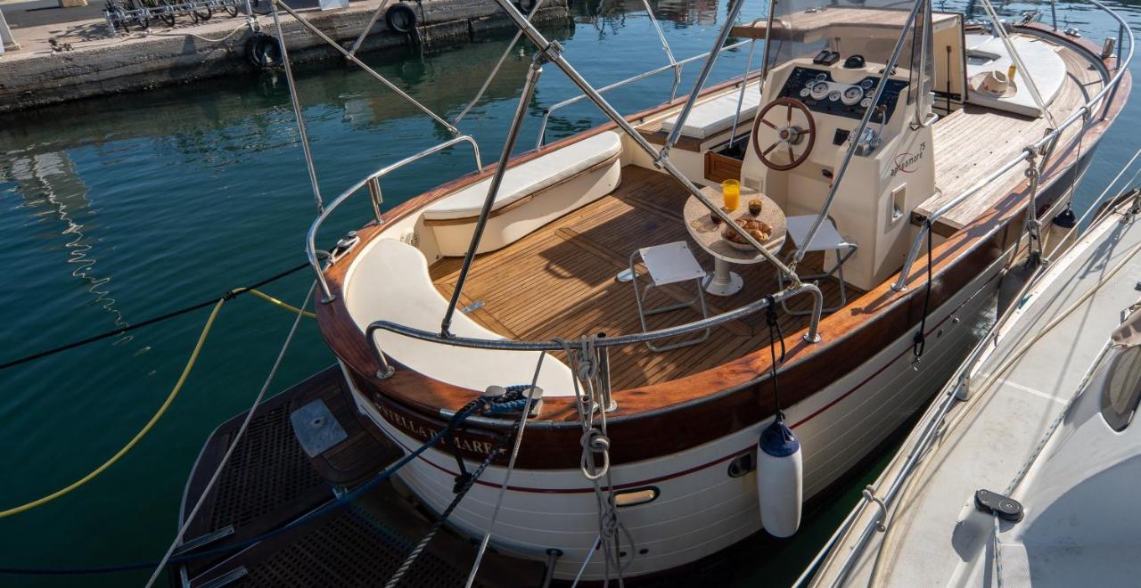 Hebergements Bateaux A Quai Porquerolles Zewnętrze zdjęcie