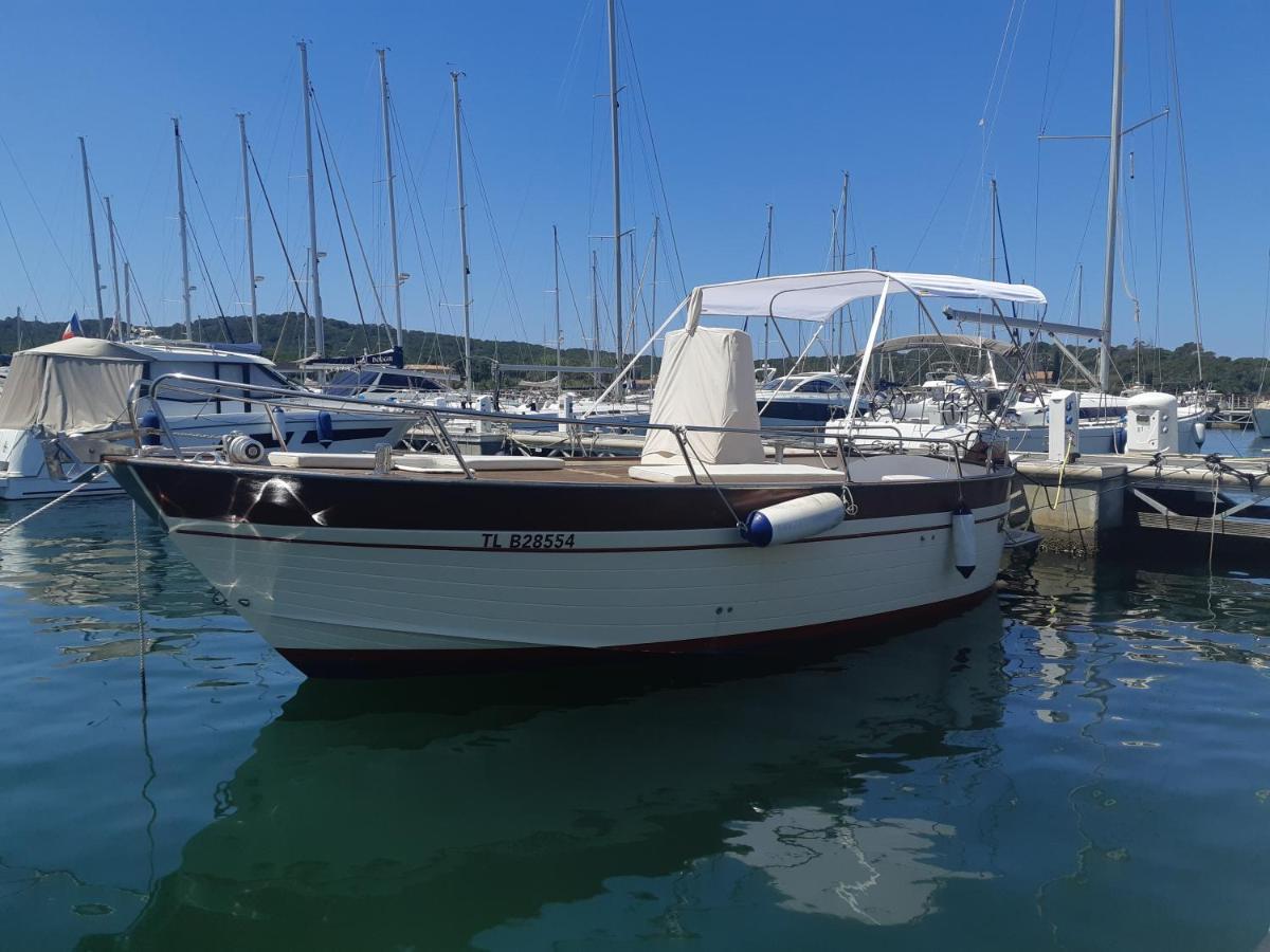 Hebergements Bateaux A Quai Porquerolles Zewnętrze zdjęcie